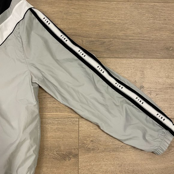 PINK  Victoria's Secret -  Windbreaker Jacket M/L - Picture 5 of 6